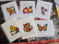 Cartes de souhaits avec fruits, fleurs, poussin, chat et papillon Cartes Madeleine Fortier, écrivaine