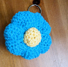 Charger l'image dans la galerie, Pervenche, la fleur porte-clé
